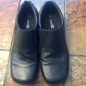 Boys dress shoes
